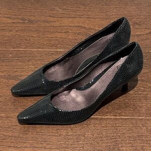 NWT Circa Joan & Davin Black Women's Pumps Size 9